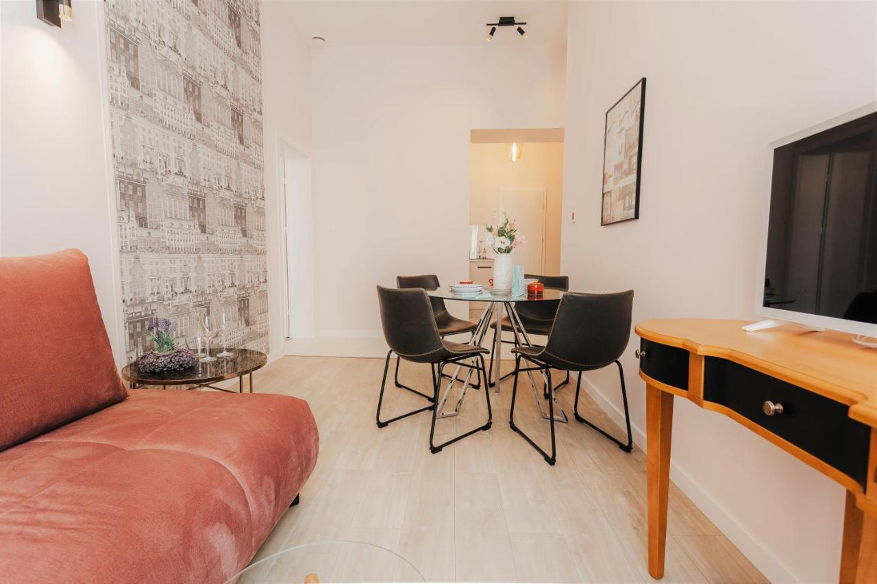 Delux Apartament Oldtown Kochanowskiego 30 Краков Экстерьер фото