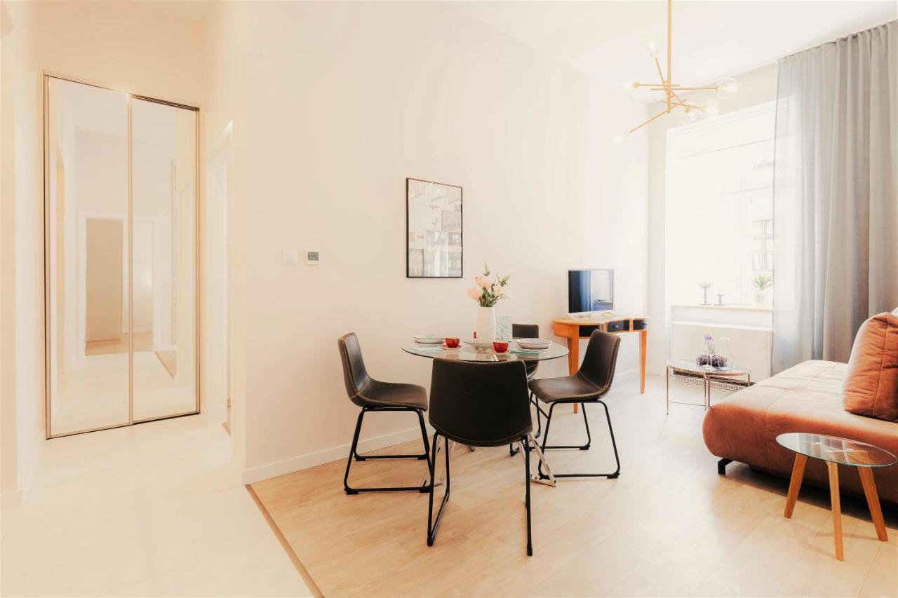 Delux Apartament Oldtown Kochanowskiego 30 Краков Экстерьер фото